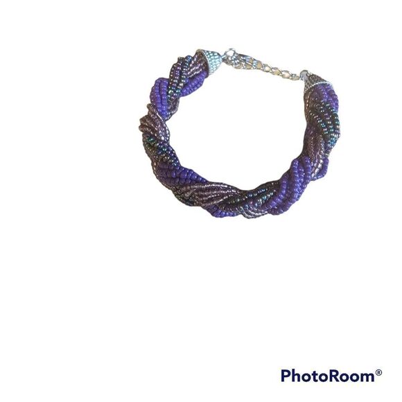 Handmade Beaded Bracelet.    - Picture 1 of 4